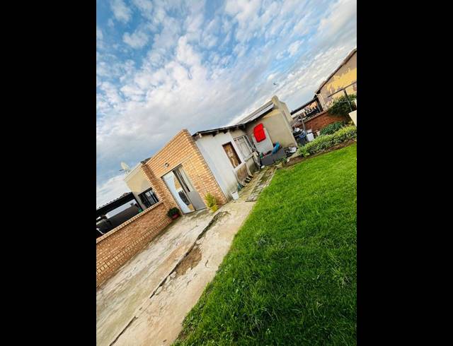 3 BEDROOM HOUSE FOR SALE IN WINDMILL PARK